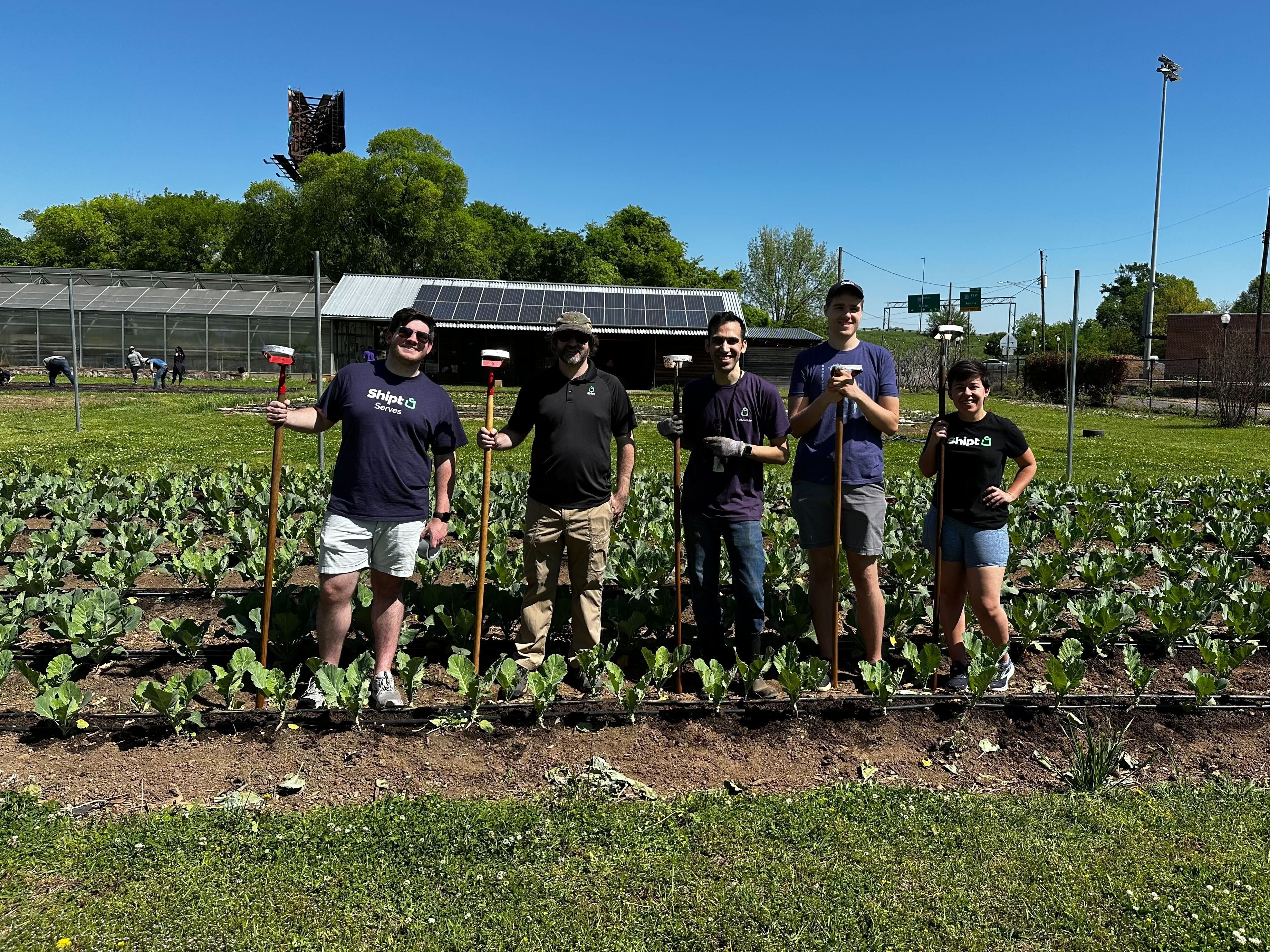 Shipt team members volunteering